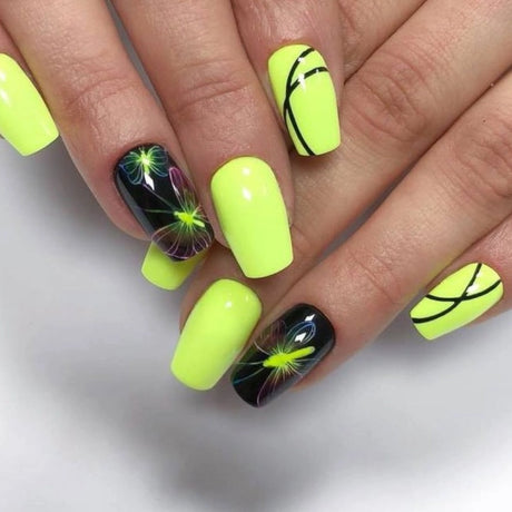 NaiLac UV/LED Gel Nail Polish 198 on nails