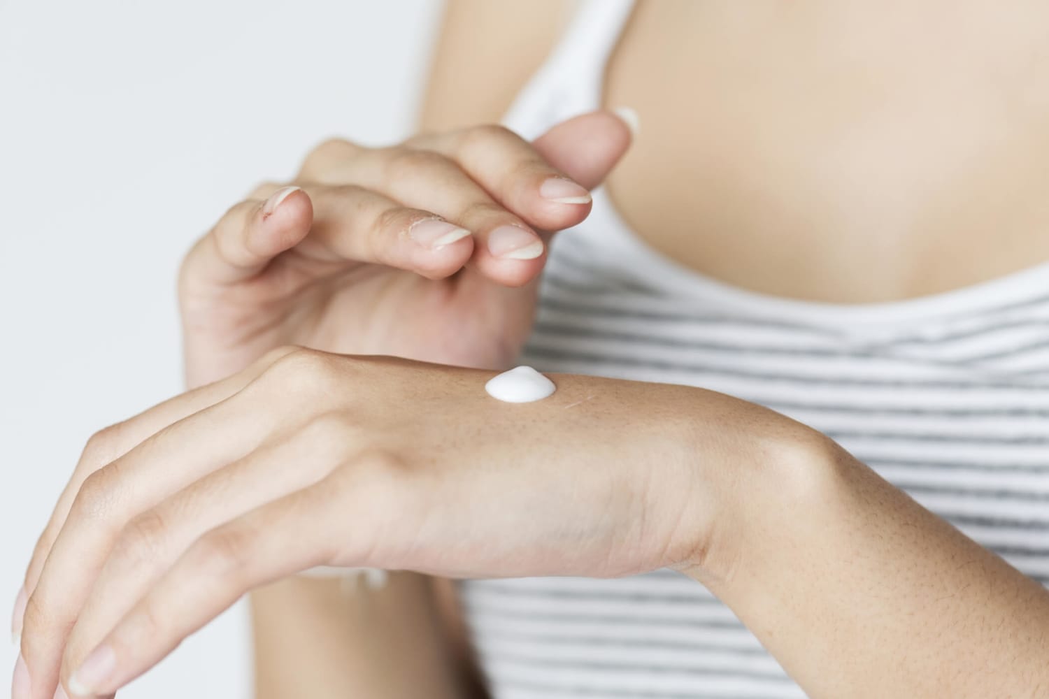 Hand Lotion, Cream & Serum - What's The Difference?