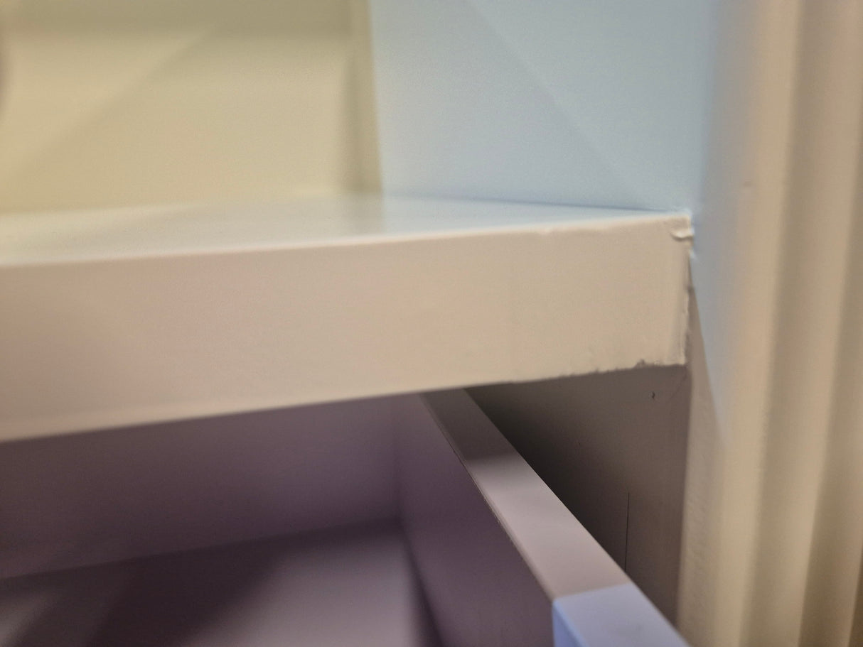 OUTLET Manufakturo Averne Reception Desk - Sleek & Modern Design with LED Creamy 100CM