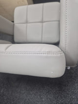 OUTLET Manufakturo Serenity Salon Chair - 360-Degree Rotation Gold Base Pearl Greige