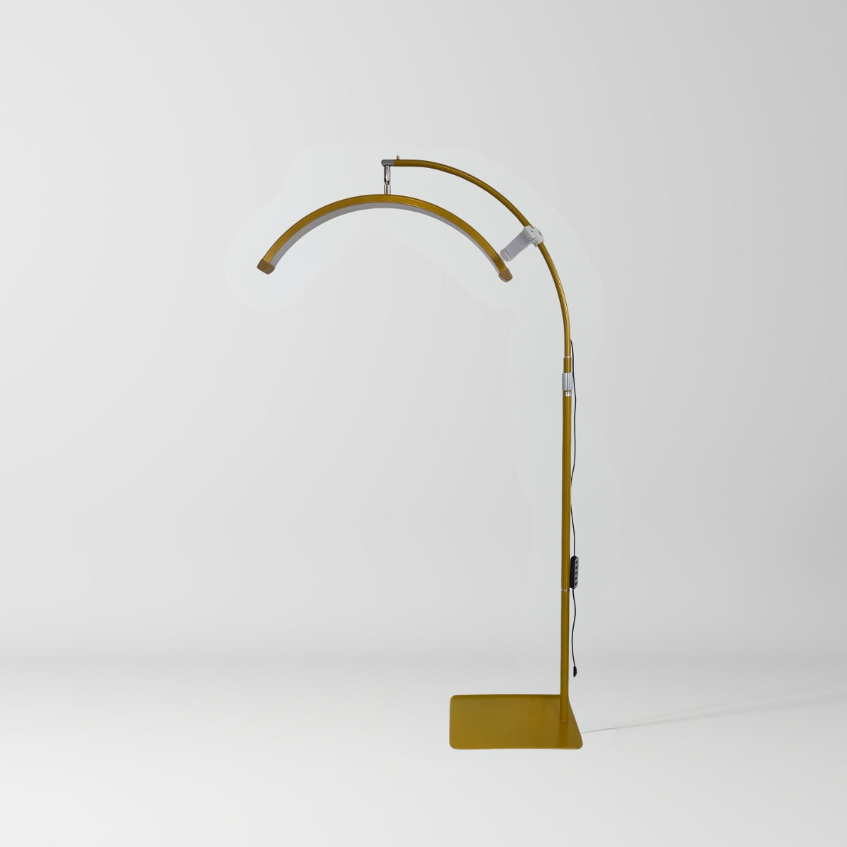Manufakturo Beauty Lash LED Moonlight - Adjustable Colour Temp & Intensity Mustard Gold