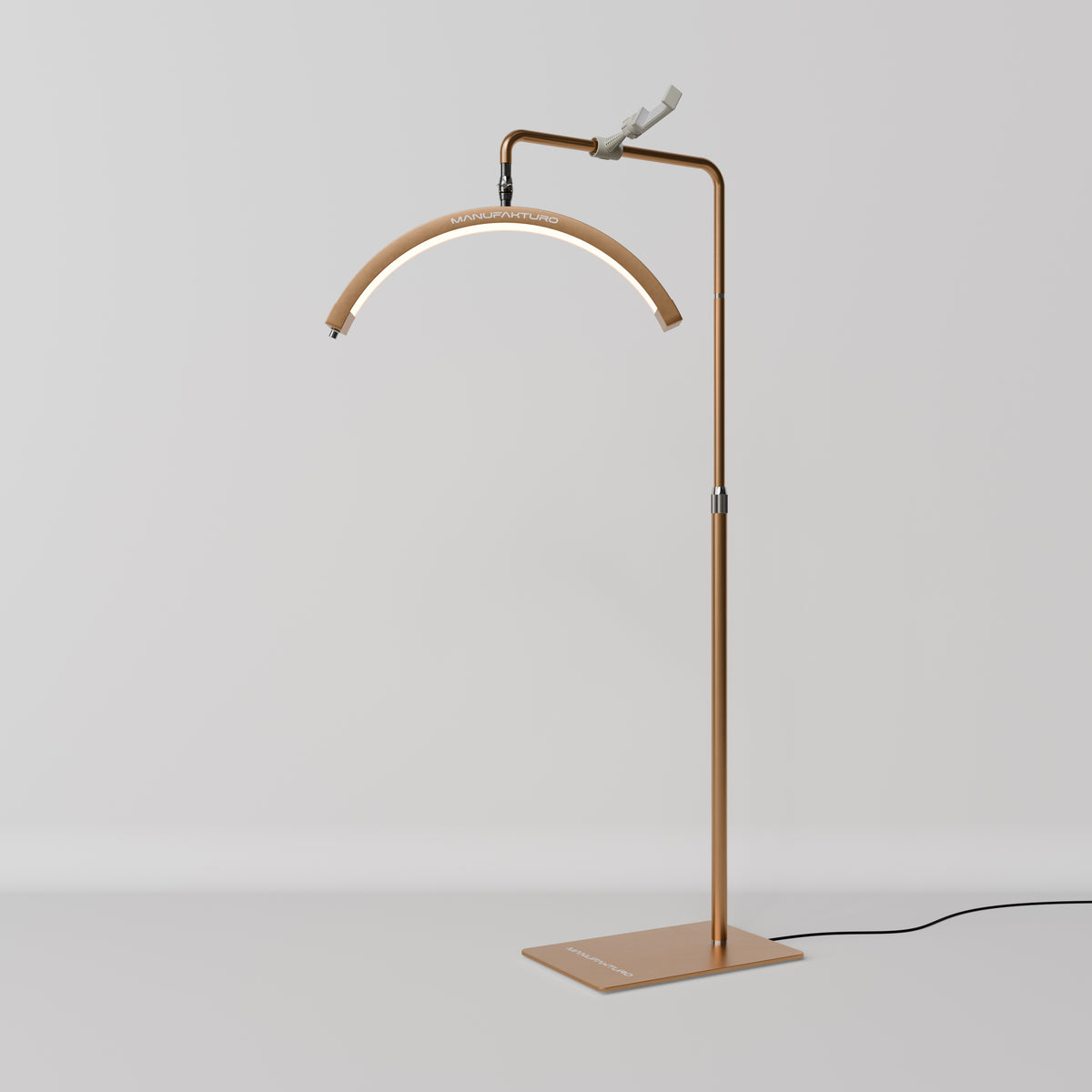 Manufakturo Treatment Lamp V3 Pro - Adjustable Colour & Temp Gold