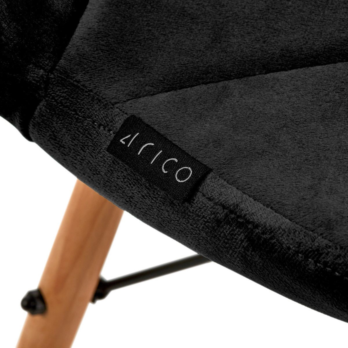 4Rico QS-186 Velvet Reception Chair Black - displayed in a professional treatment-room setting