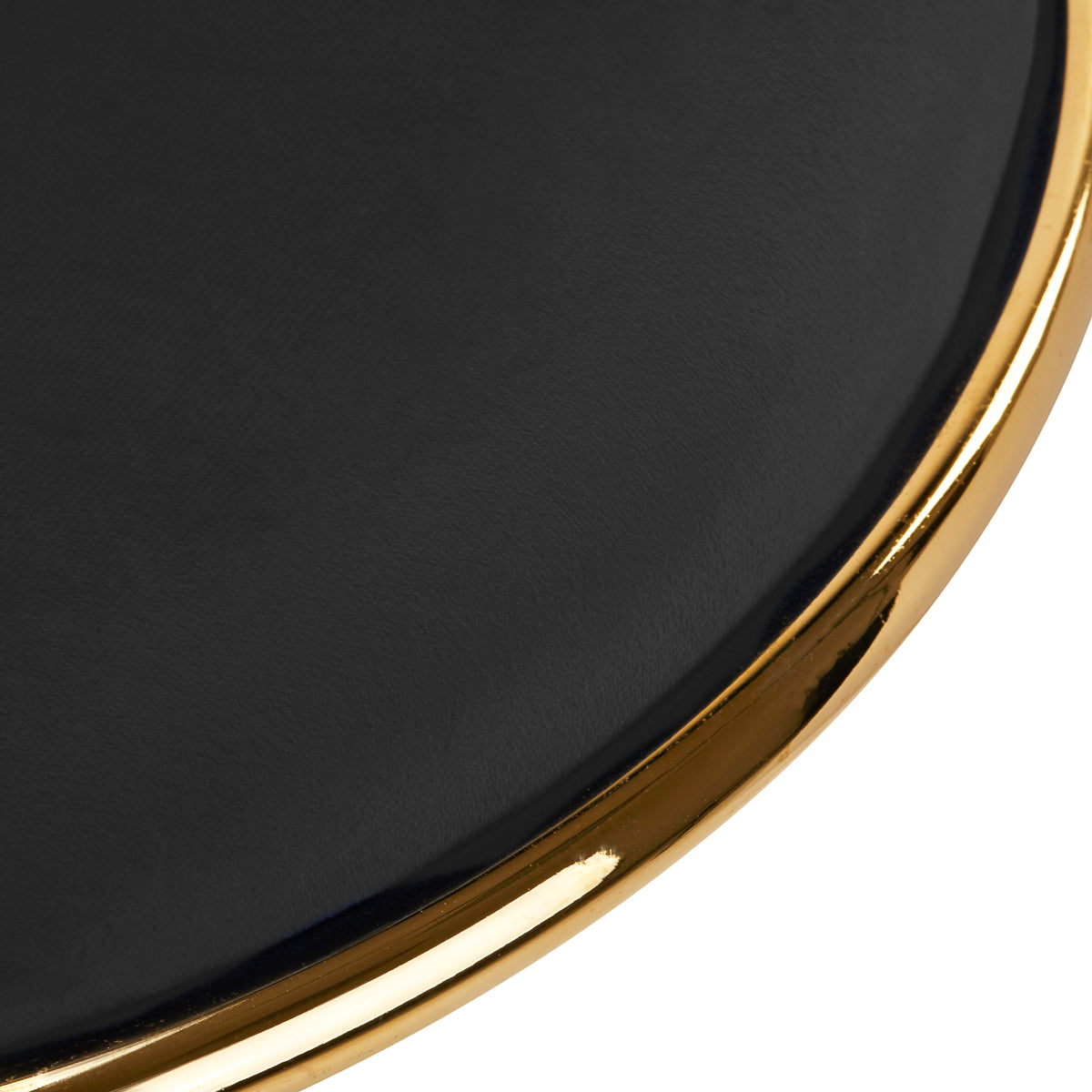 4Rico QS-GW01G Swivel Beauty Chair Black - close-up of the upholstery and construction details