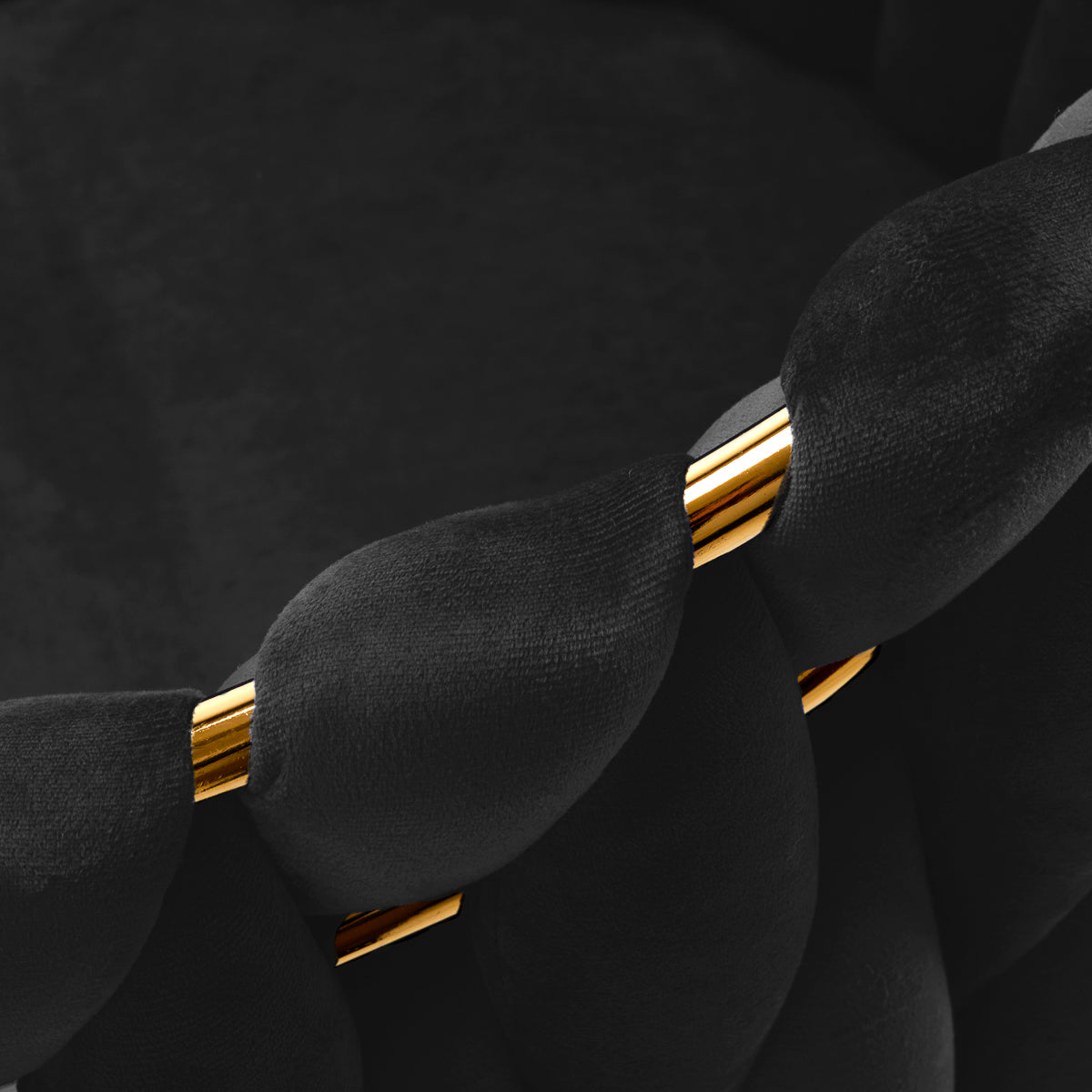 4Rico QS-GW06G Velvet Salon Reception Chair Black - close-up of the upholstery and construction details