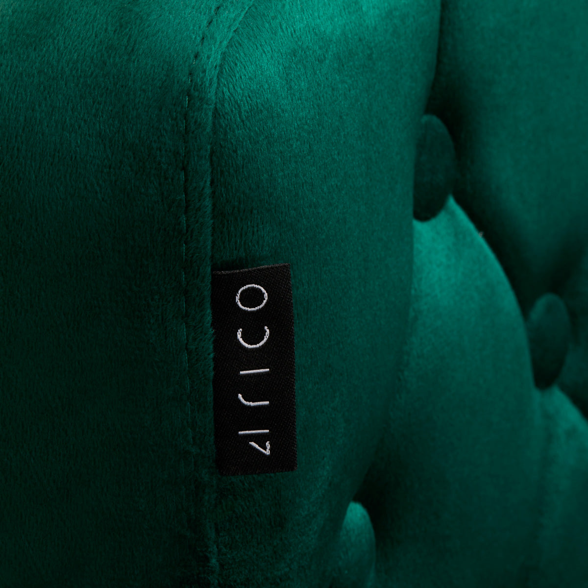 4Rico QS-OF213G Salon Chair Green - close-up of the upholstery and construction details