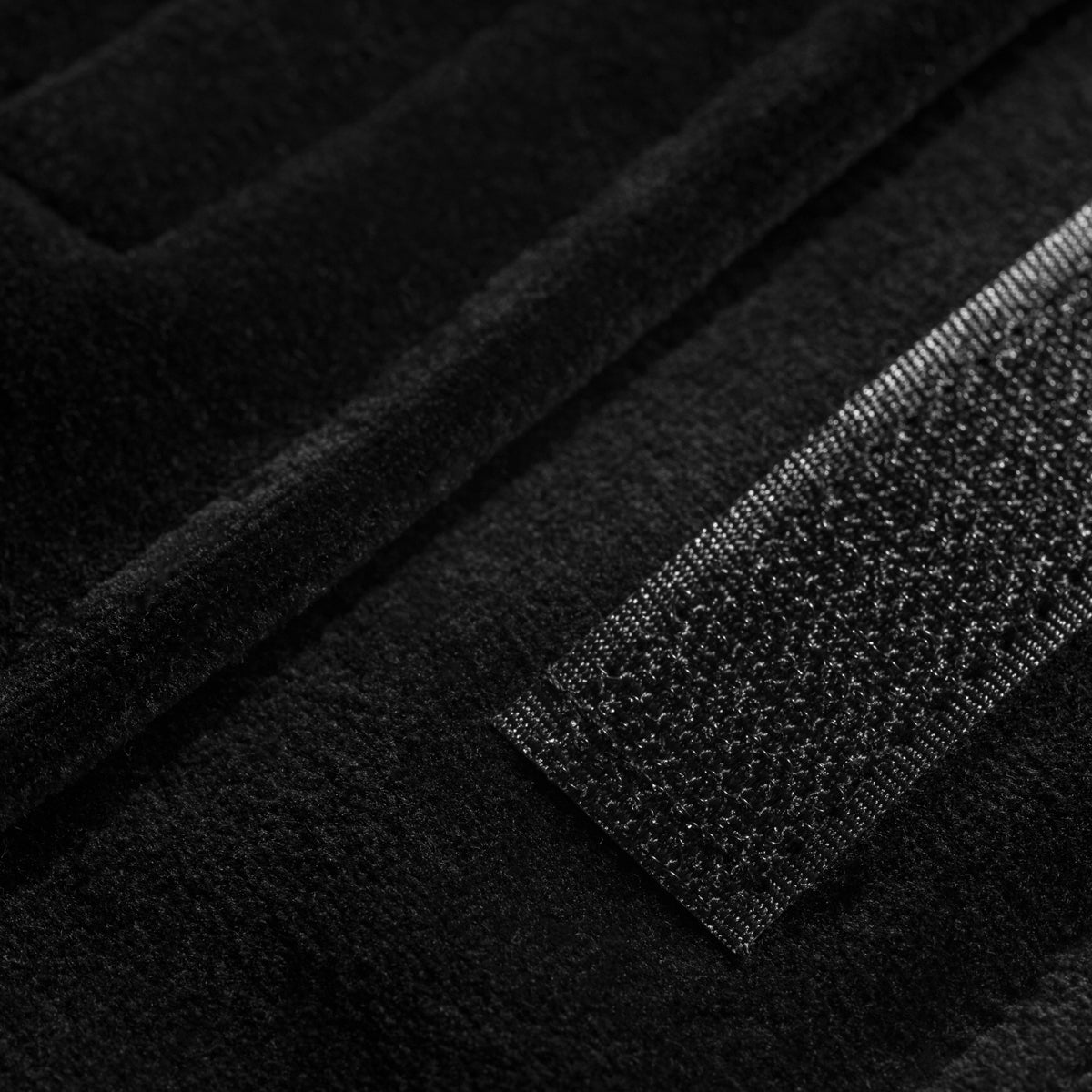 ActiveShop Velour Cosmetic Treatment Headband Black - product displayed with its packaging on a dark background