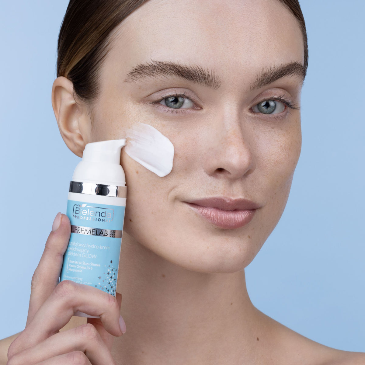 Bielenda Professional SupremeLab Oil Free Hydrating Cream with Niacinamide Glow Effect - finished result shown on a model's face