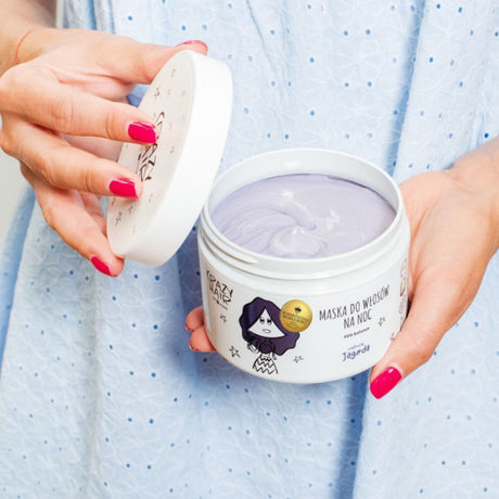 Crazy Hair PEH Balance Hair Sleeping Mask Blueberry - product and colour result shown on hair