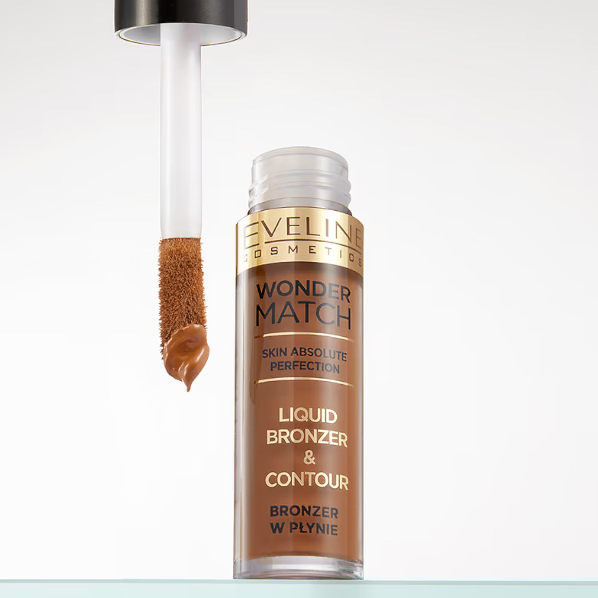 Eveline Wonder Match Liquid Bronzer & Contour - powder compact with the shade visible on a white background