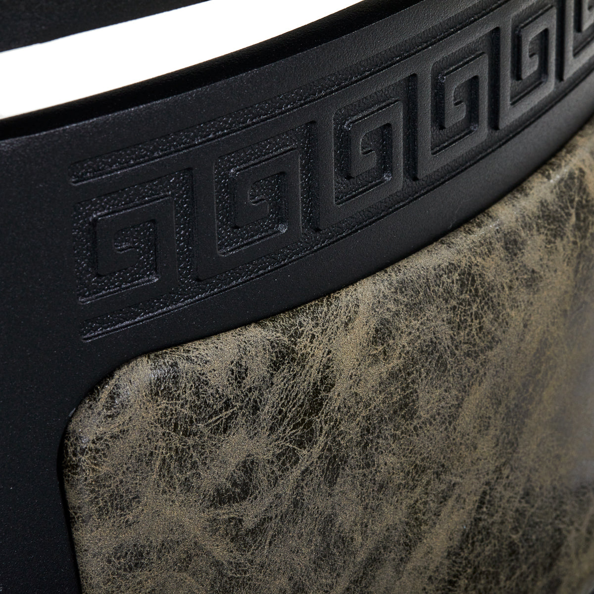 Gabbiano Barber Chair President Old Leather Green - close-up of the upholstery and construction details