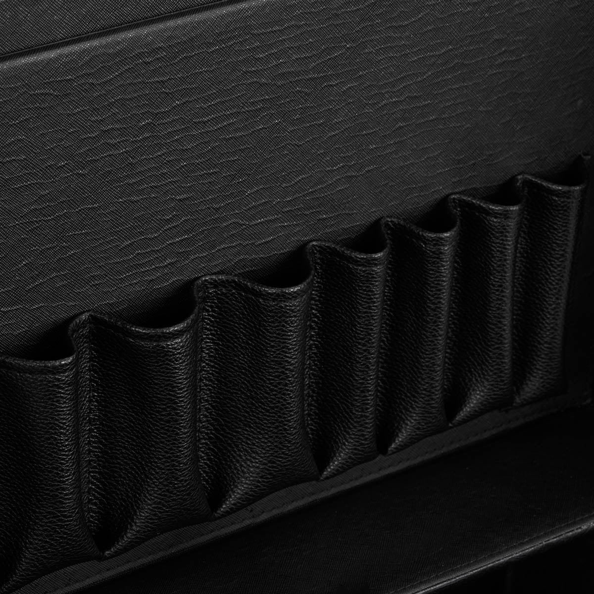Gabbiano C12 Hairdressing Trolley Black - close-up of a construction detail