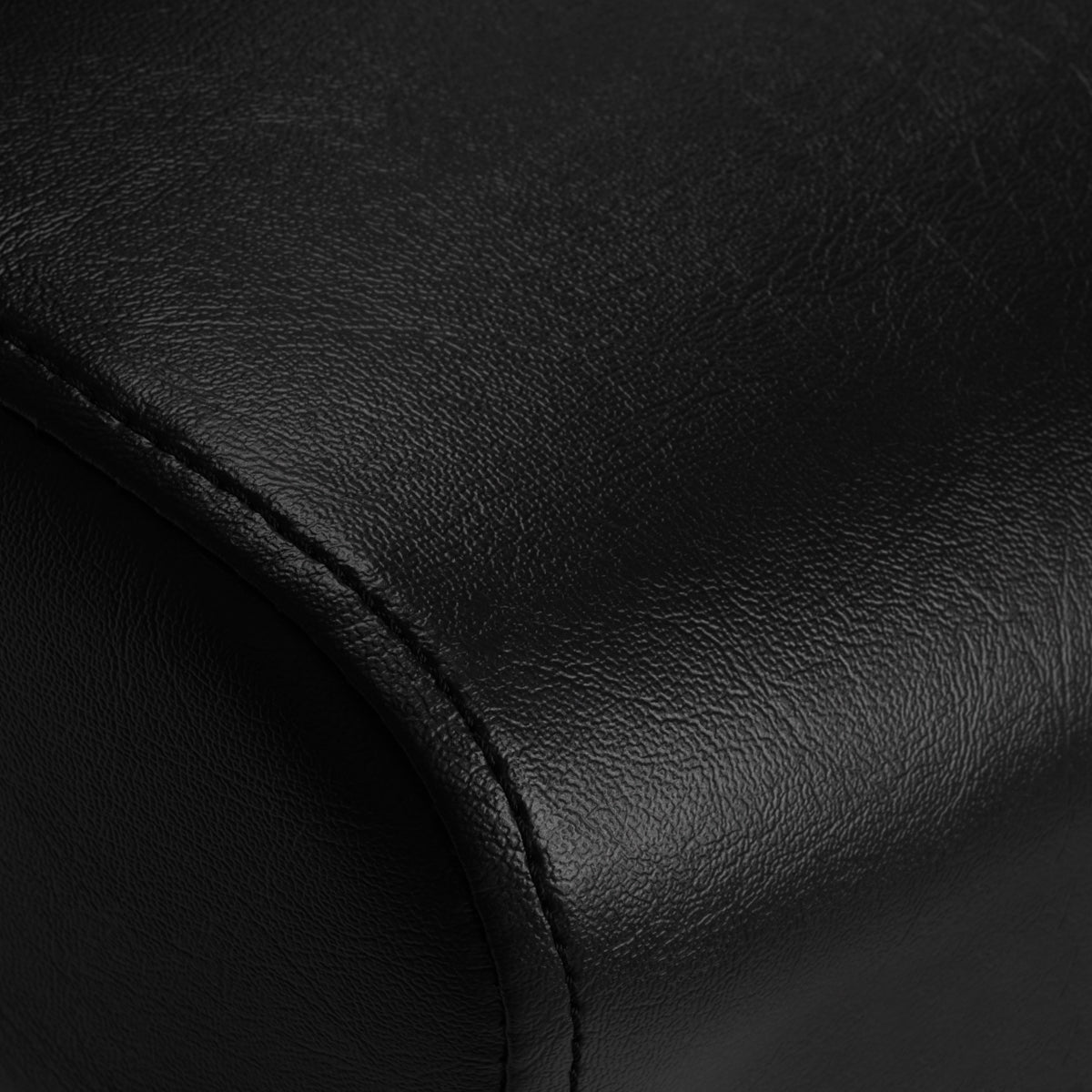 Gabbiano Dallas Hairdressing Chair Black - close-up of the upholstery and construction details