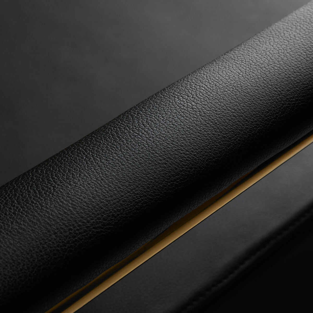 Gabbiano Hair Wash Unit Mayka Black - close-up of the upholstery and construction details