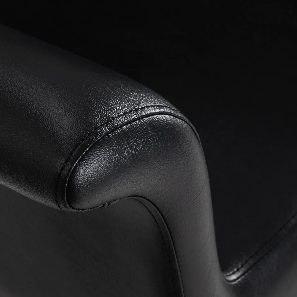 Gabbiano Hairdressing Backwash Unit Lucca Black - close-up of the upholstery and construction details