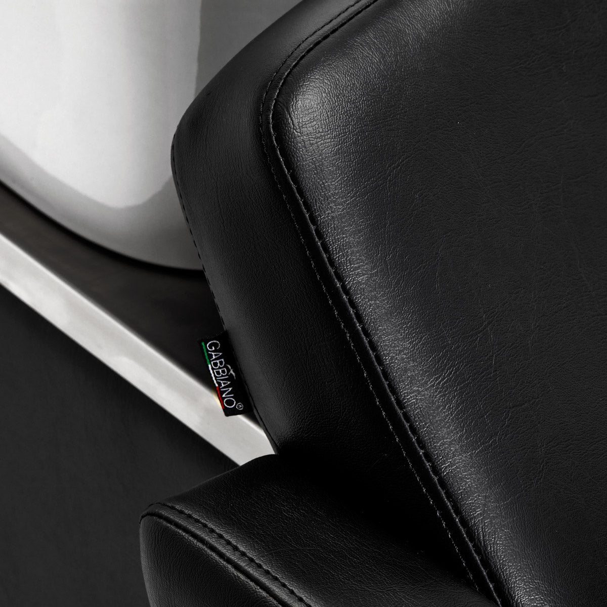 Gabbiano Hairdressing Backwash Unit Turyn Black - close-up of the upholstery and construction details