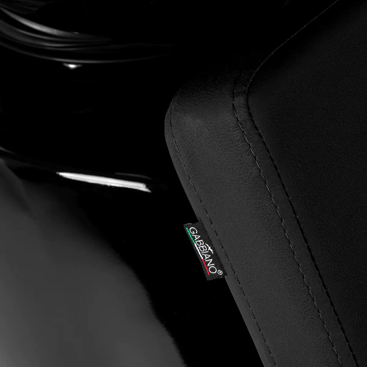 Gabbiano Hairdressing Backwash Unit Vitoria Black - close-up of the upholstery and construction details