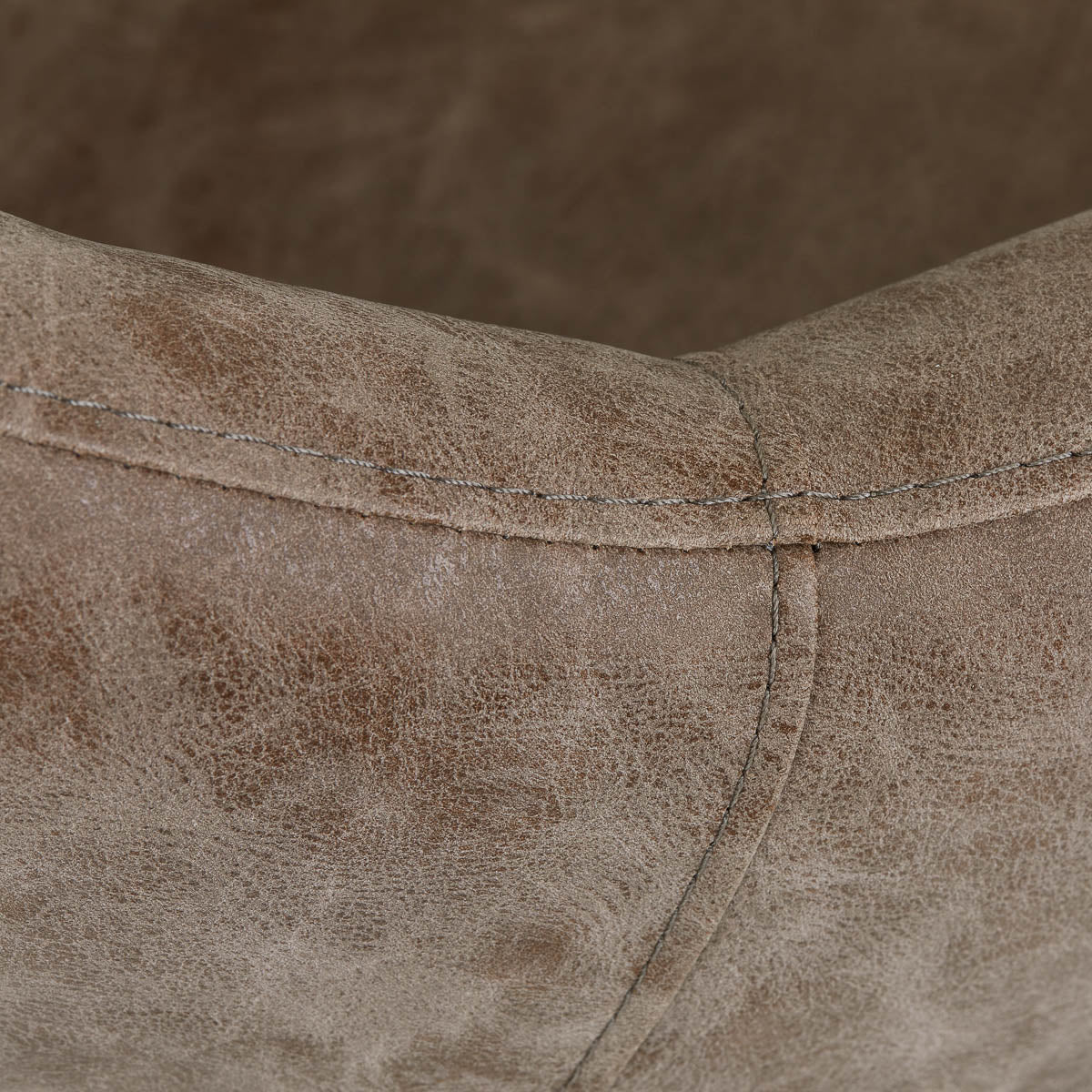 Gabbiano Hairdressing Chair Sevilla Old Brown - close-up of the upholstery and construction details