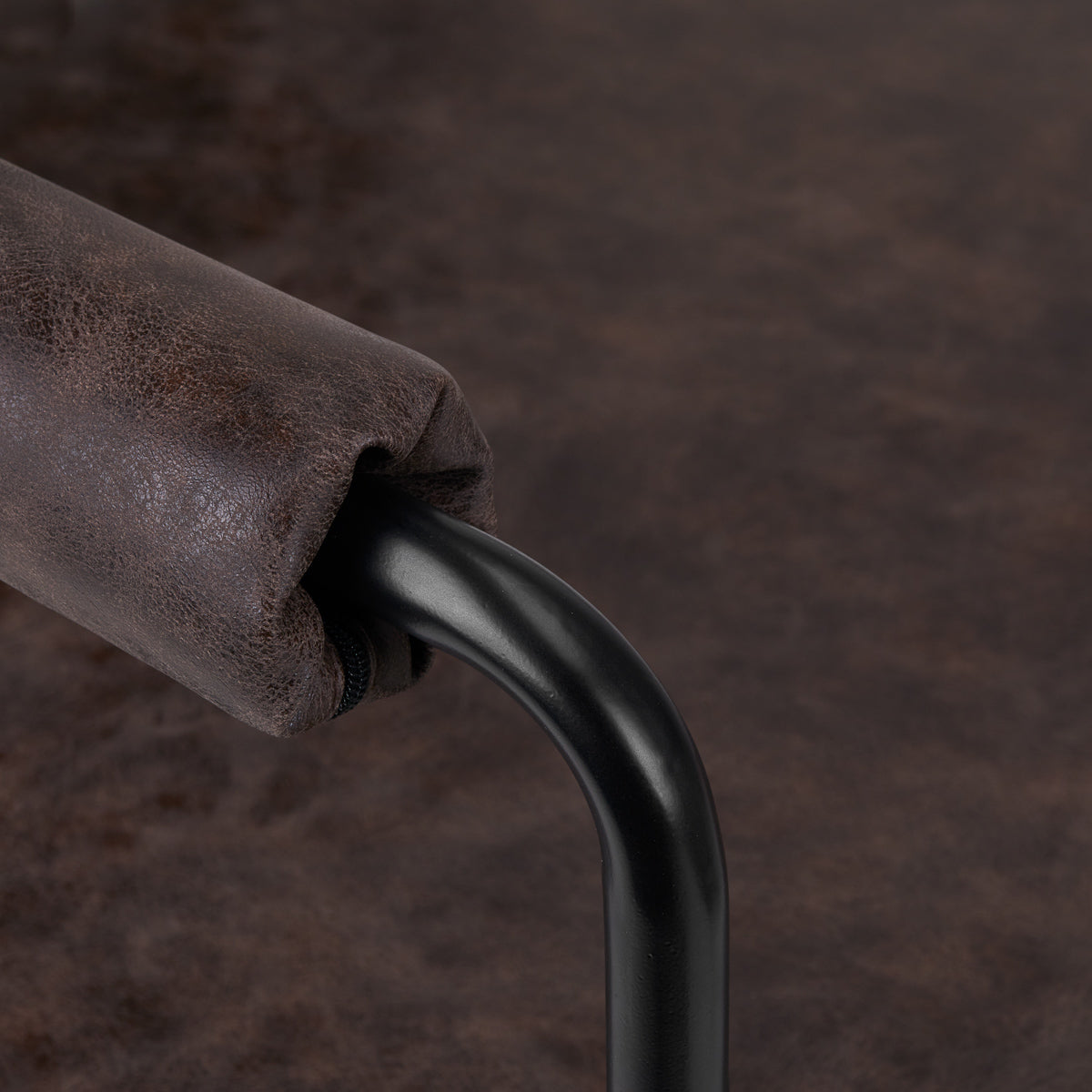 Gabbiano Katania Loft Old Leather Hair Salon Styling Chair Dark Brown - close-up of the upholstery and construction details