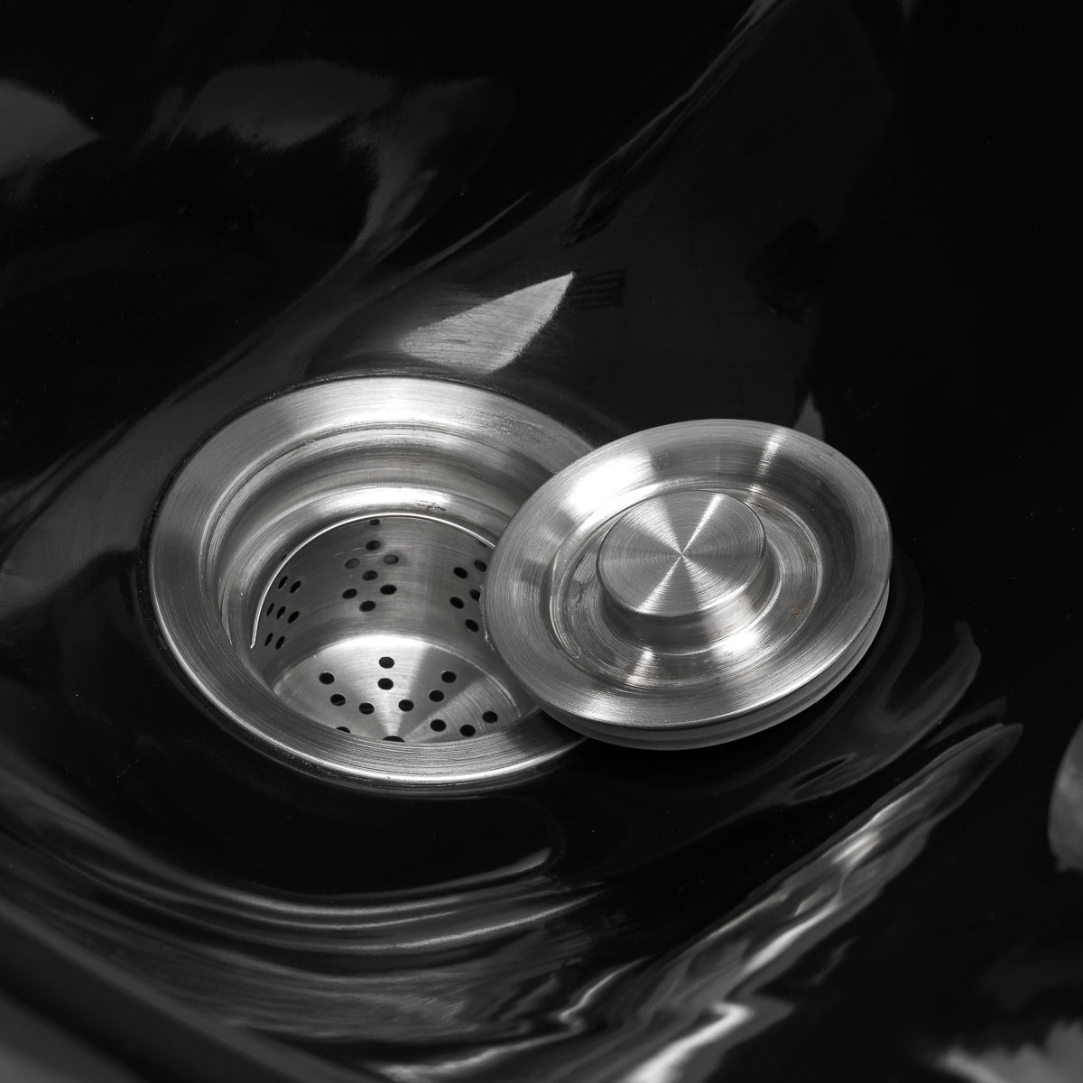 Gabbiano Modena Backwash Unit Black - close-up of the upholstery and construction details