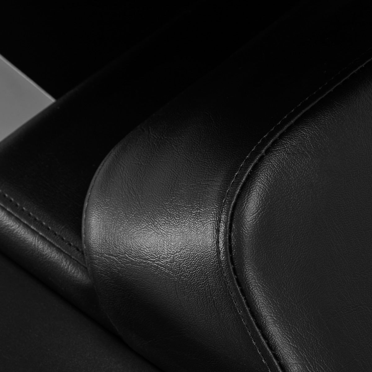 Gabbiano Modena Backwash Unit Black - close-up of the upholstery and construction details