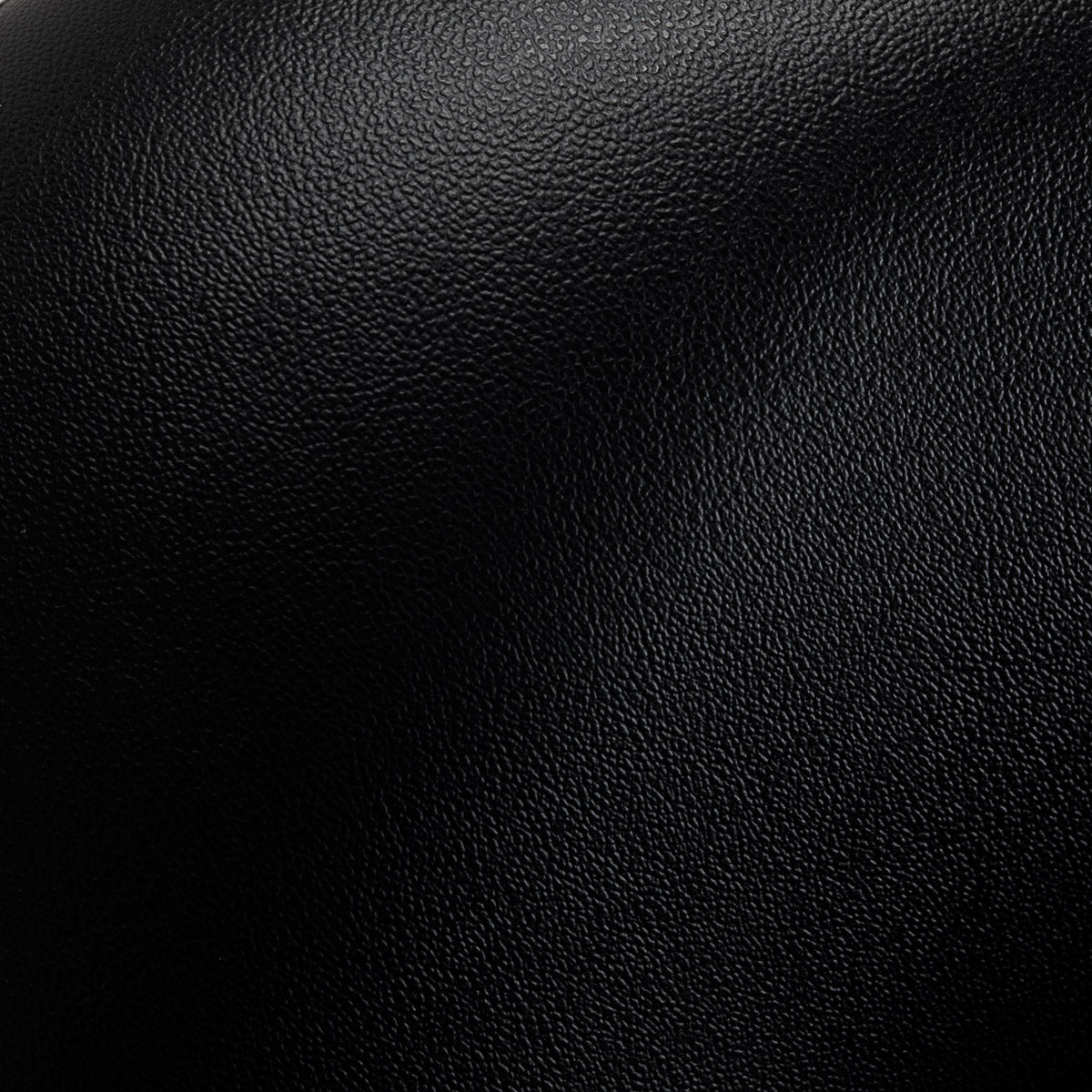 Gabbiano Monaco Hairdressing Chair Black - close-up of the upholstery and construction details