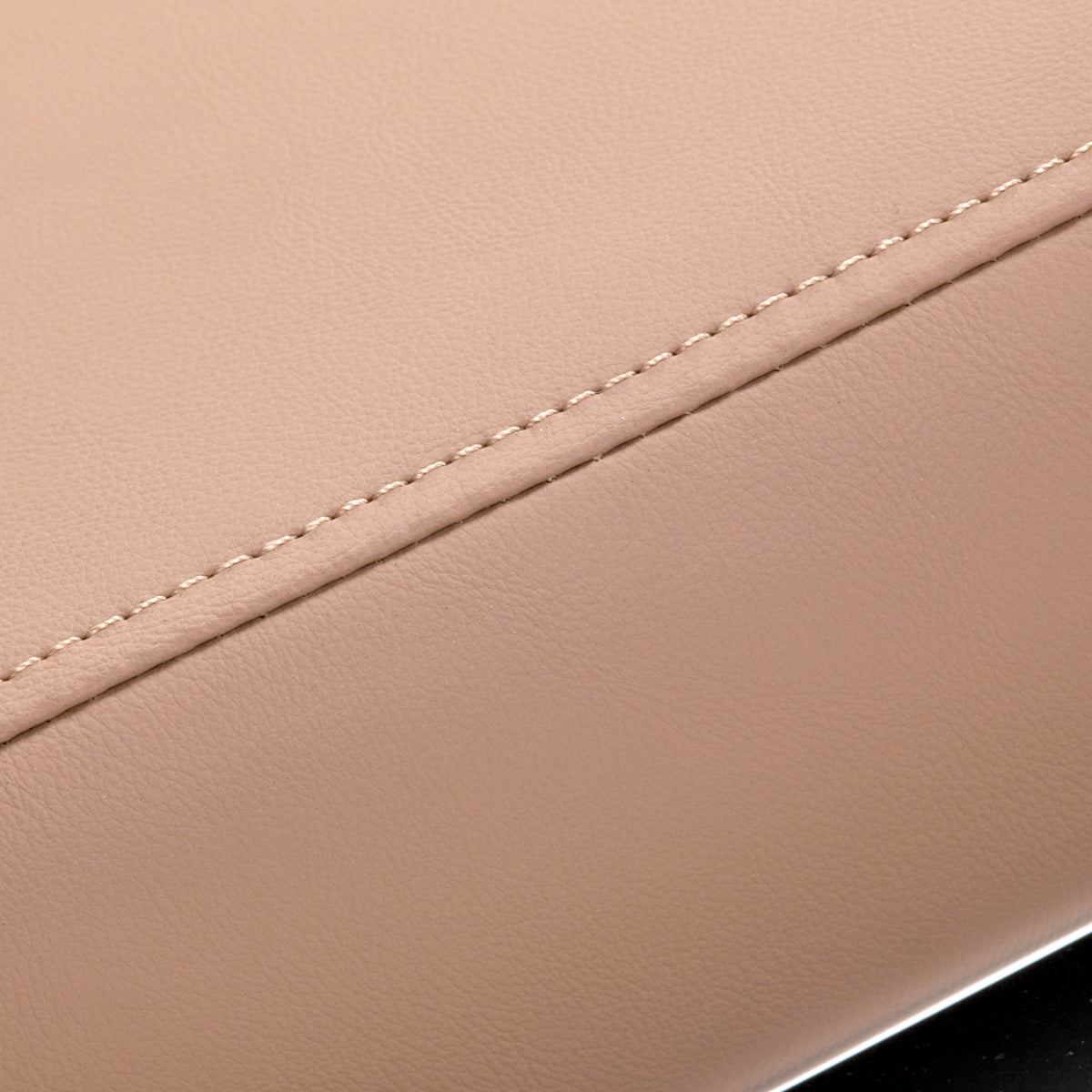 Gabbiano Porto-BM Hair Wash Unit Beige & Black - close-up of the upholstery and construction details
