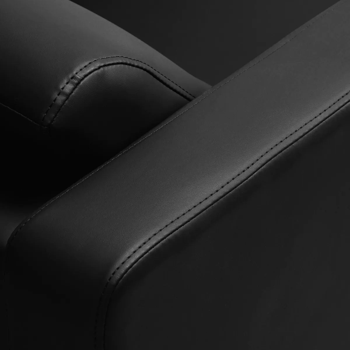 Gabbiano Sylvia Hairdressing Backwash Unit Black - close-up of the upholstery and construction details