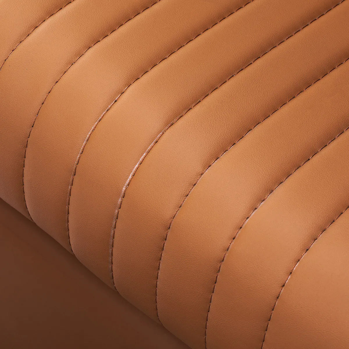 Gabbiano Visionerio Barber Chair Light Brown - close-up of the upholstery and construction details