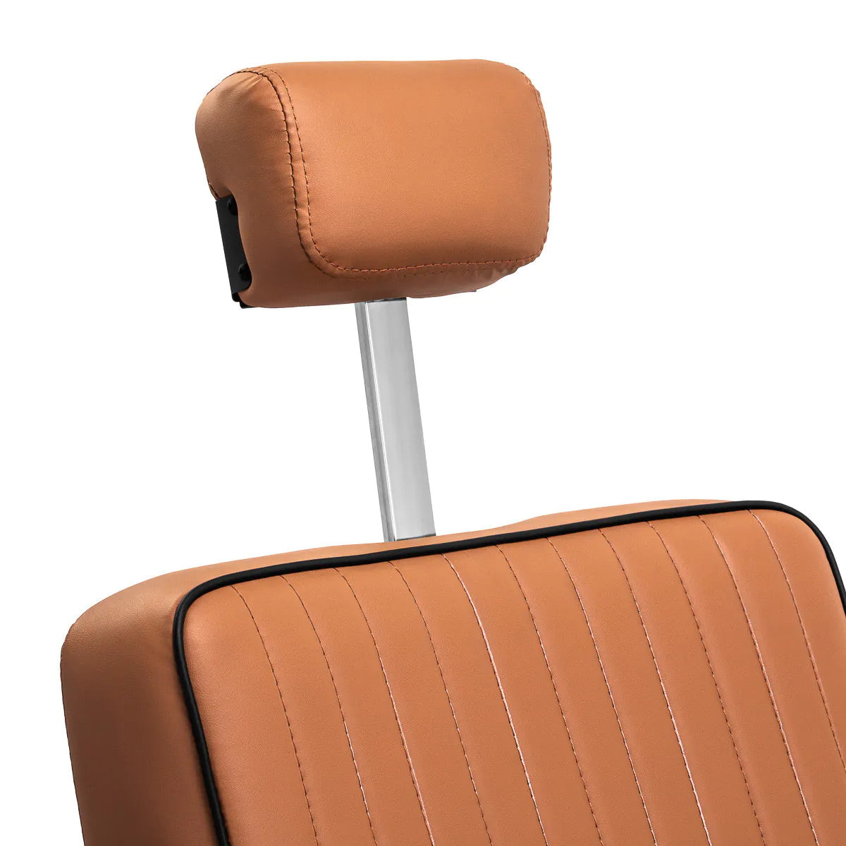Gabbiano Visionerio Barber Chair Light Brown - close-up of the upholstery, frame and footrest details