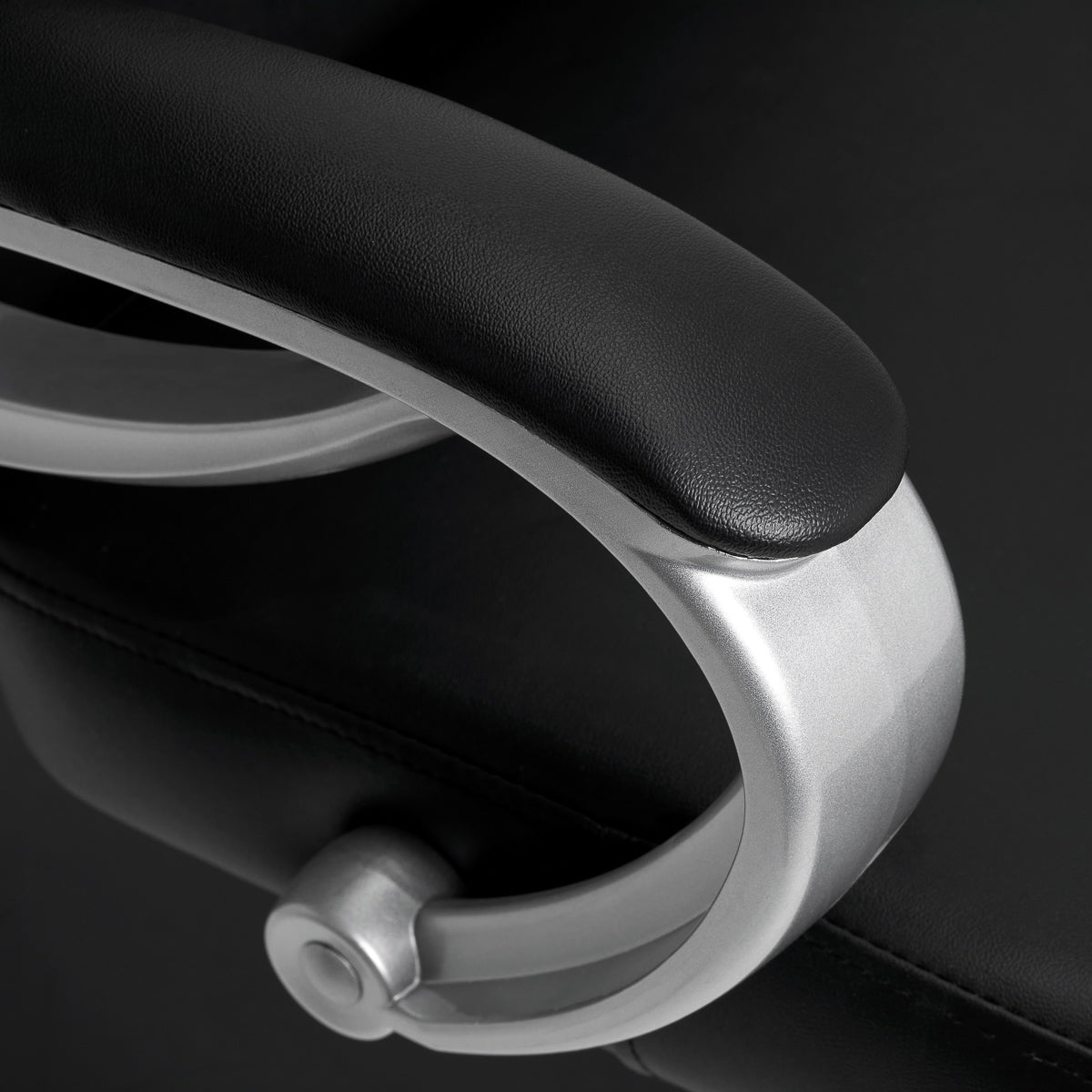 Hair System Backwash Unit ZA31 Black - close-up of the upholstery and construction details