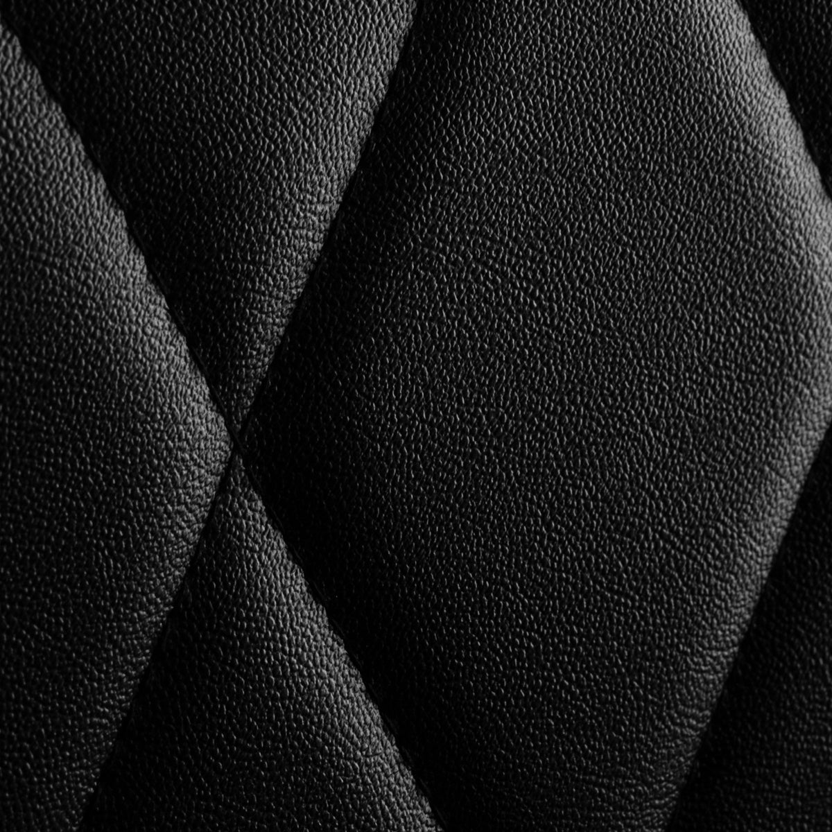 Hair System BM88066 Barber Chair Black - close-up of the upholstery and construction details