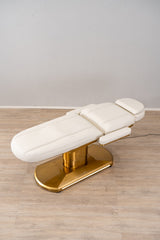 Manufakturo Étoile Electric Lash Beauty Bed - 3 Motors Creamy - close-up of the upholstery and construction details