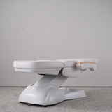 Manufakturo Grace Electric Beauty Bed - 3 Motors Bare Blush - close-up of the upholstery and construction details