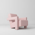 Manufakturo Luxury Lenné Reception Chair - Modern Accent for Salon Waiting Area Bare Blush - close-up of the upholstery and construction details