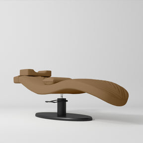 Manufakturo Royale Luxury & Ergonomic Beauty Lash Bed Black Base Caramel - close-up of the upholstery and construction details