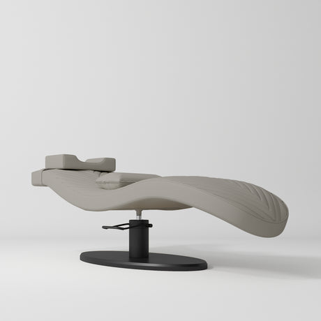 Manufakturo Royale Luxury & Ergonomic Beauty Lash Bed Black Base Pearl Greige - close-up of the upholstery and construction details