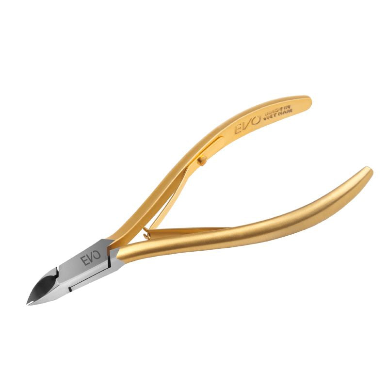 Nghia EVO Cuticle Nippers 07 Jaw 14 - stainless-steel nippers with the cutting jaws visible on a white background