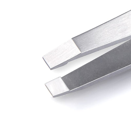 Nghia Export T-04 Tweezers - close-up of the tweezer arms and precision tips on a white background