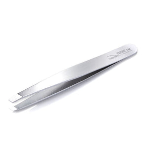 Nghia Export T-05 Tweezers - close-up of the tweezer arms and precision tips on a white background