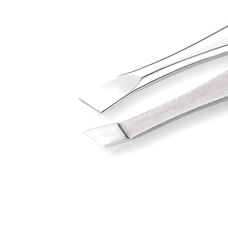 Nghia Export T-07 Tweezers - close-up of the tweezer arms and precision tips on a white background