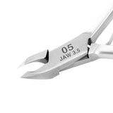 Ocho Pro Cuticle Nippers 05 Hand Polished Jaw 3.5mm - stainless-steel nippers with the cutting jaws visible on a white background