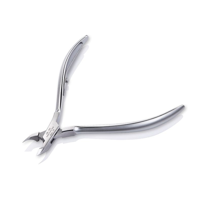 Omi Pro-Line CB-101 Cuticle Nippers 12/4mm Jaw - Box Joint - stainless-steel nippers with the cutting jaws visible on a white background