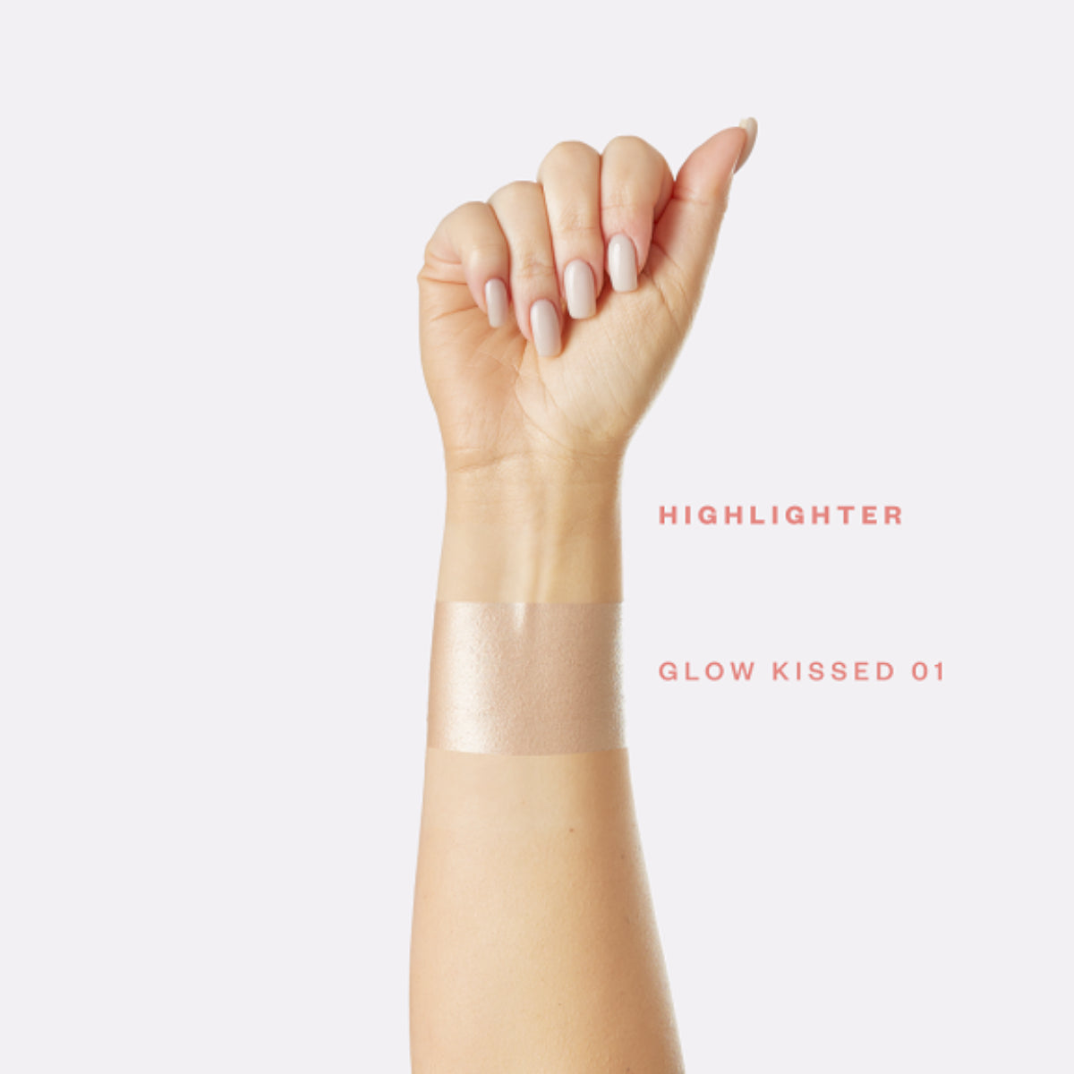 Paese Creamy Highlighter Glow Kissed x Krzyszkowska - powder compact with the shade visible on a white background