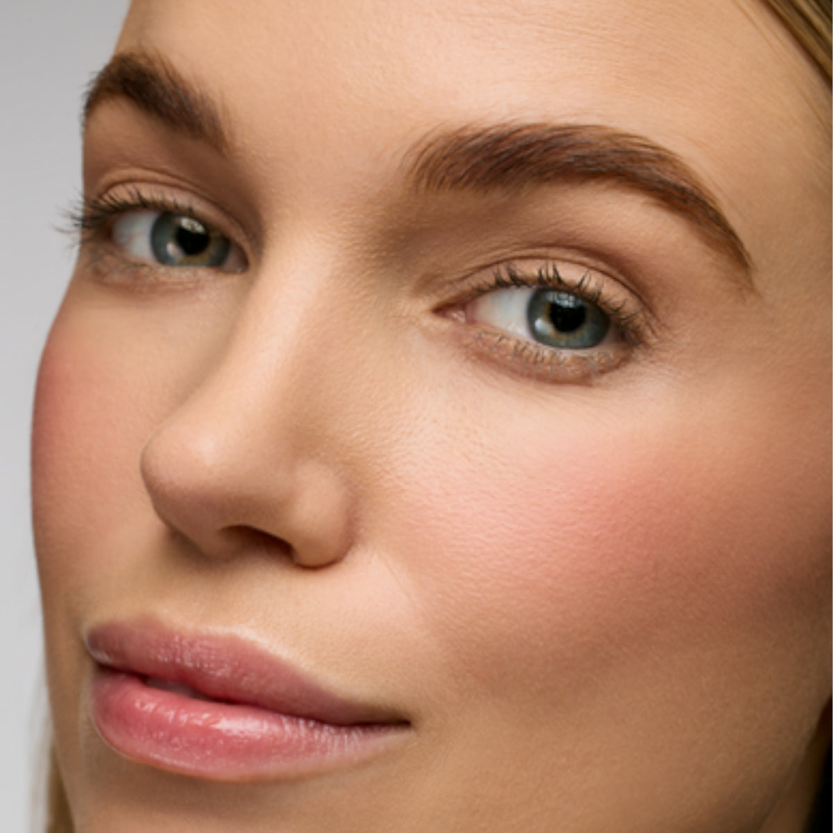 Paese Selfglow Cheek Blush - finished result shown on a model's face