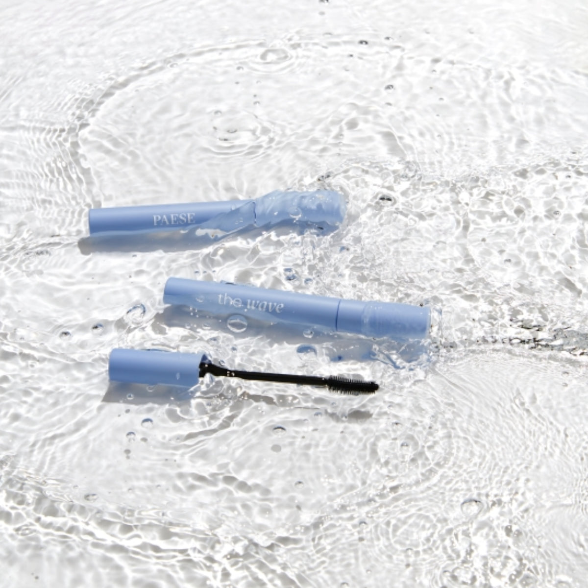 Paese The Wave Long Lasting Black Mascara - mascara product presentation on a white background