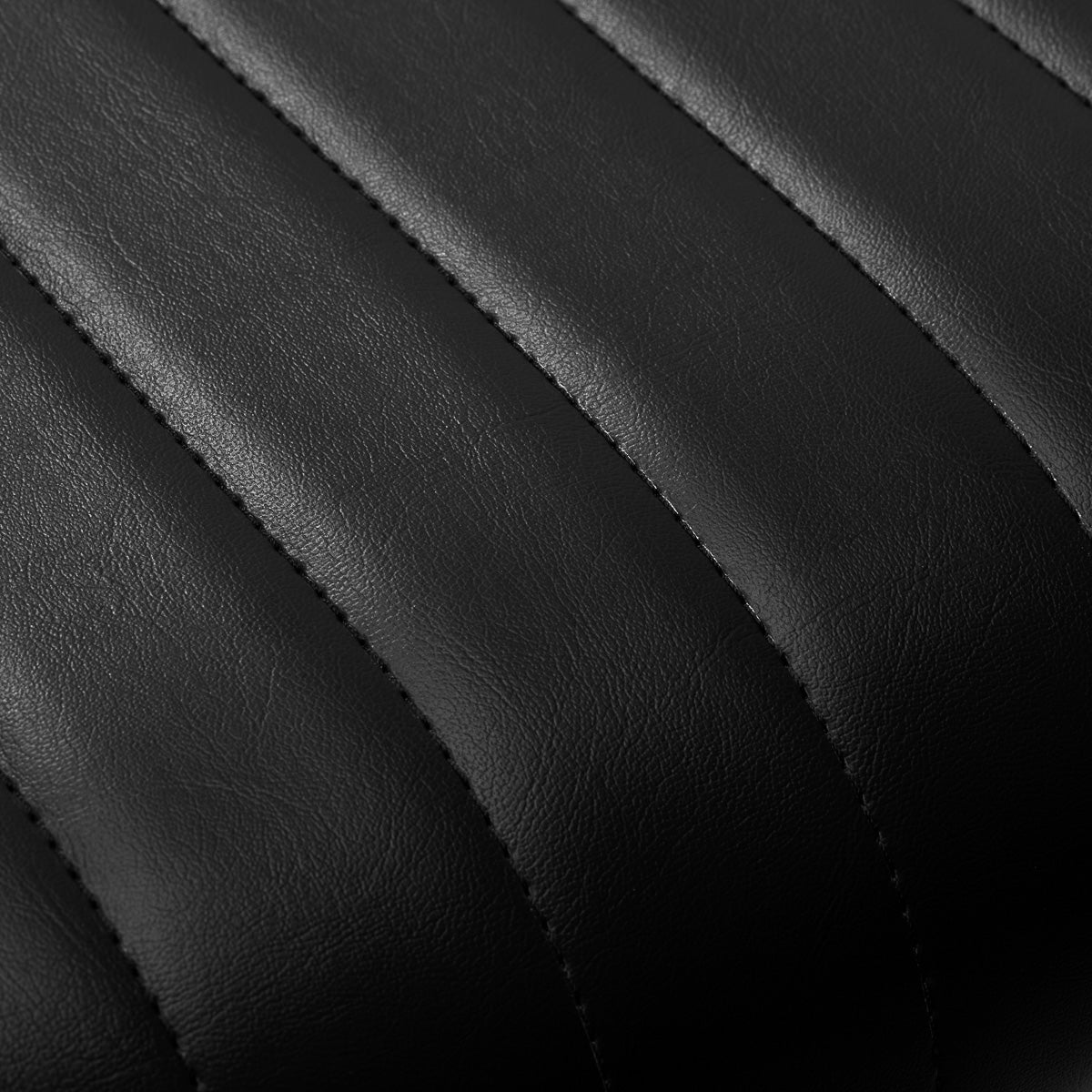 Pro Ink 611 Tattoo Bed Black - close-up of the upholstery and construction details