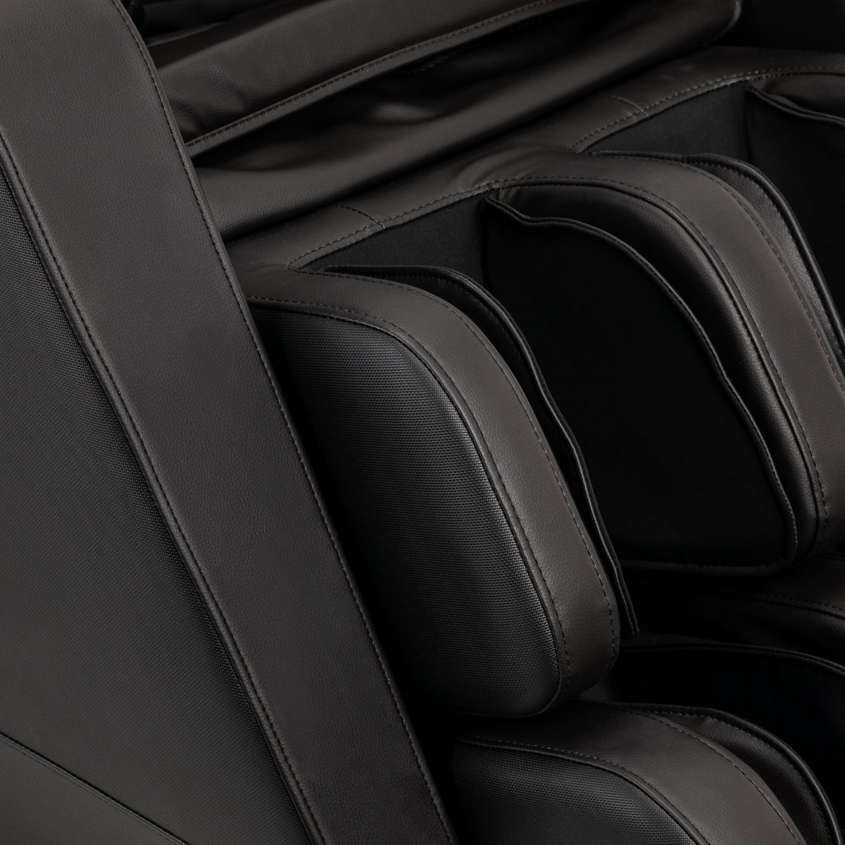 Sakura Massage Chair Comfort Plus 806 Black - close-up of the upholstery and construction details