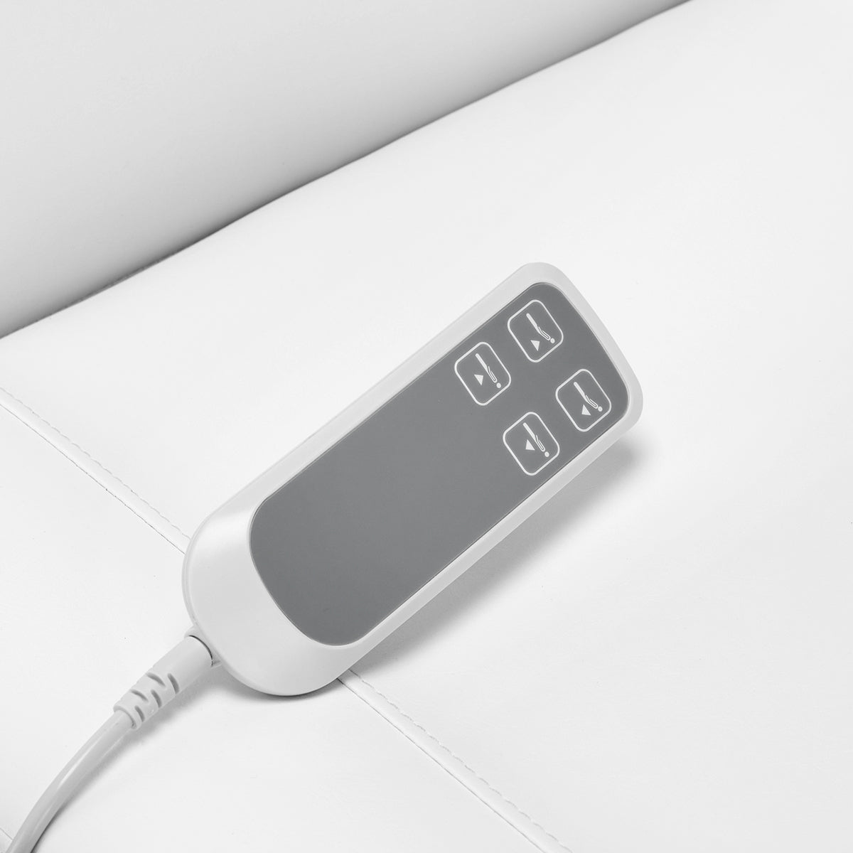 Sillon Classic 2-Motor Electric Pedicure Bed White - close-up of the upholstery and adjustment details