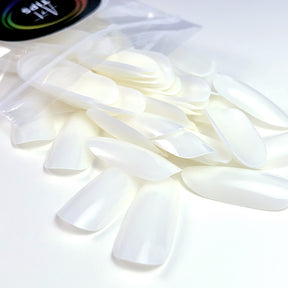 Slowianka Art Tips Milky - arranged with the included components on a white background